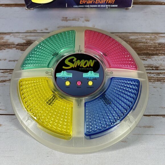 SIMON Electronic Game Ultimate Brain Battle CLEAR Milton Bradley 1994 - Picture 2 of 6